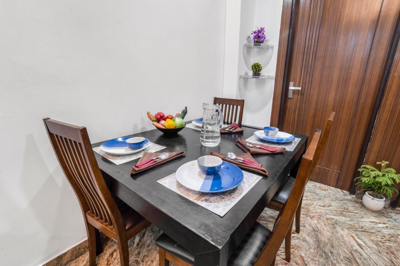 가지아바드 Homlee Divya Apt Vaishali 2 Bhk With Kitchen 아파트 외부 사진